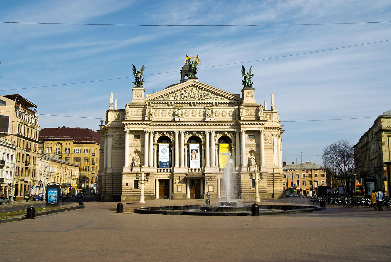 Fig. 3. The Lviv opera house, built 1897–1900, as it appears today. Image: Wikicommons.